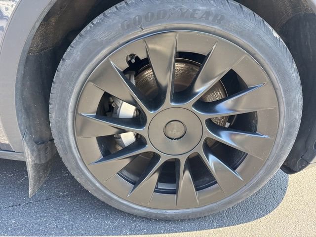 Used 2020 Tesla Model Y Long Range image 20