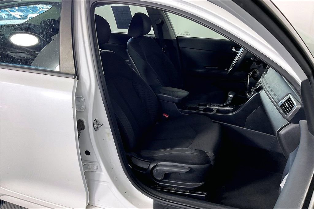 Used 2016 Kia Optima LX image 10