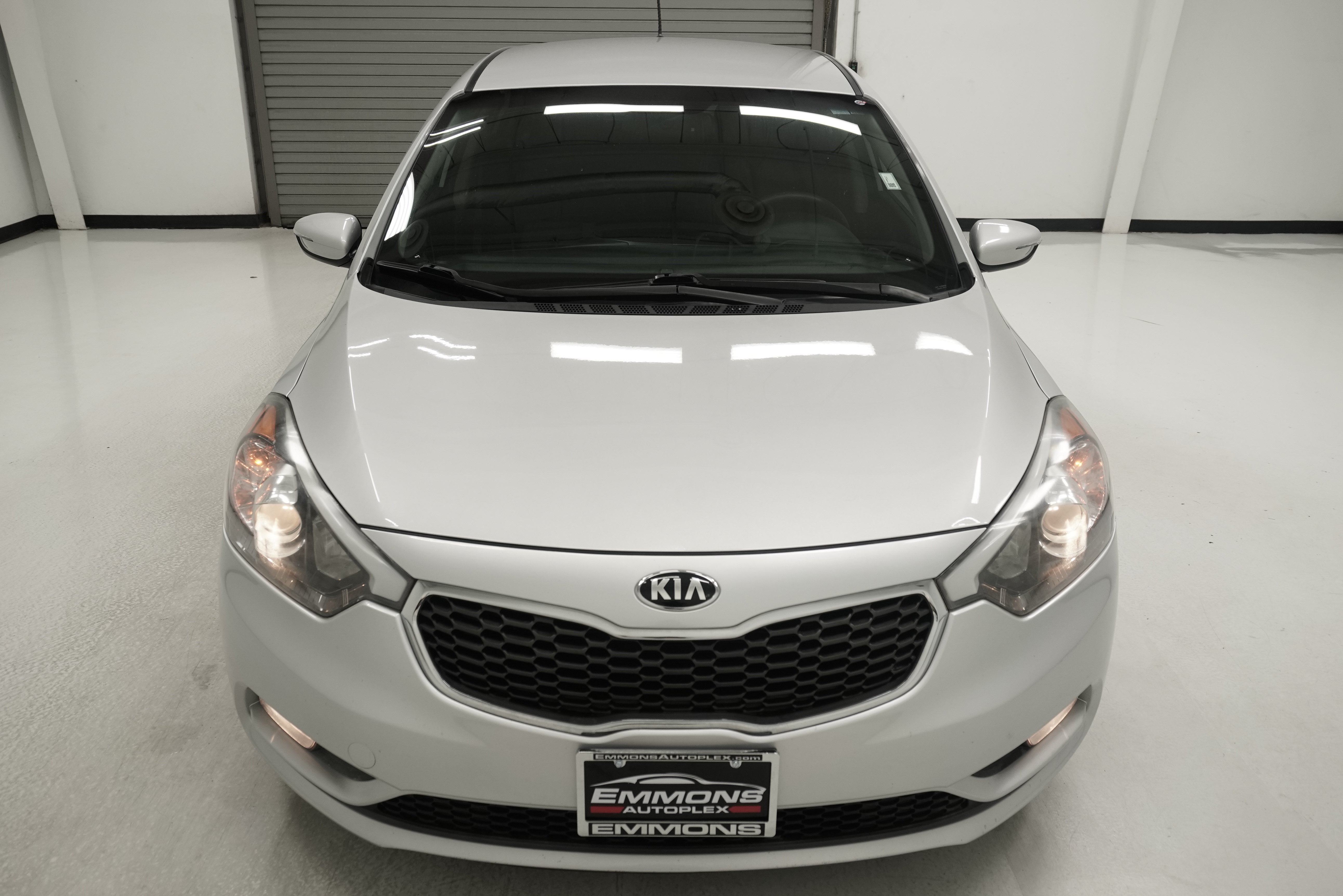 Used 2016 Kia Forte LX FWD image 2