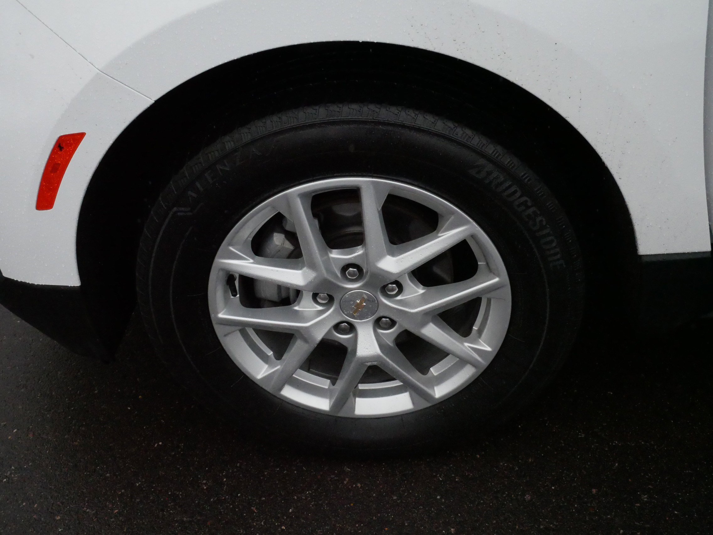 Used 2023 Chevrolet Equinox LT image 15