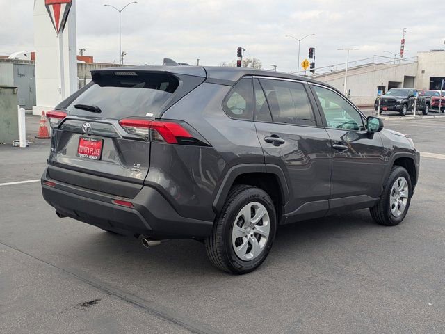 Used 2024 Toyota RAV4 LE image 8