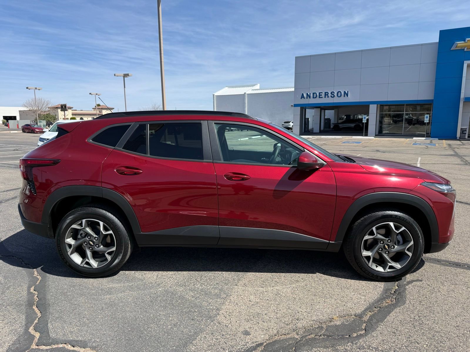 Used 2024 Chevrolet Trax LT image 4