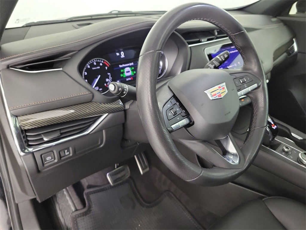 Certified 2023 Cadillac XT4 Sport w/ Cold Weather Package image 18