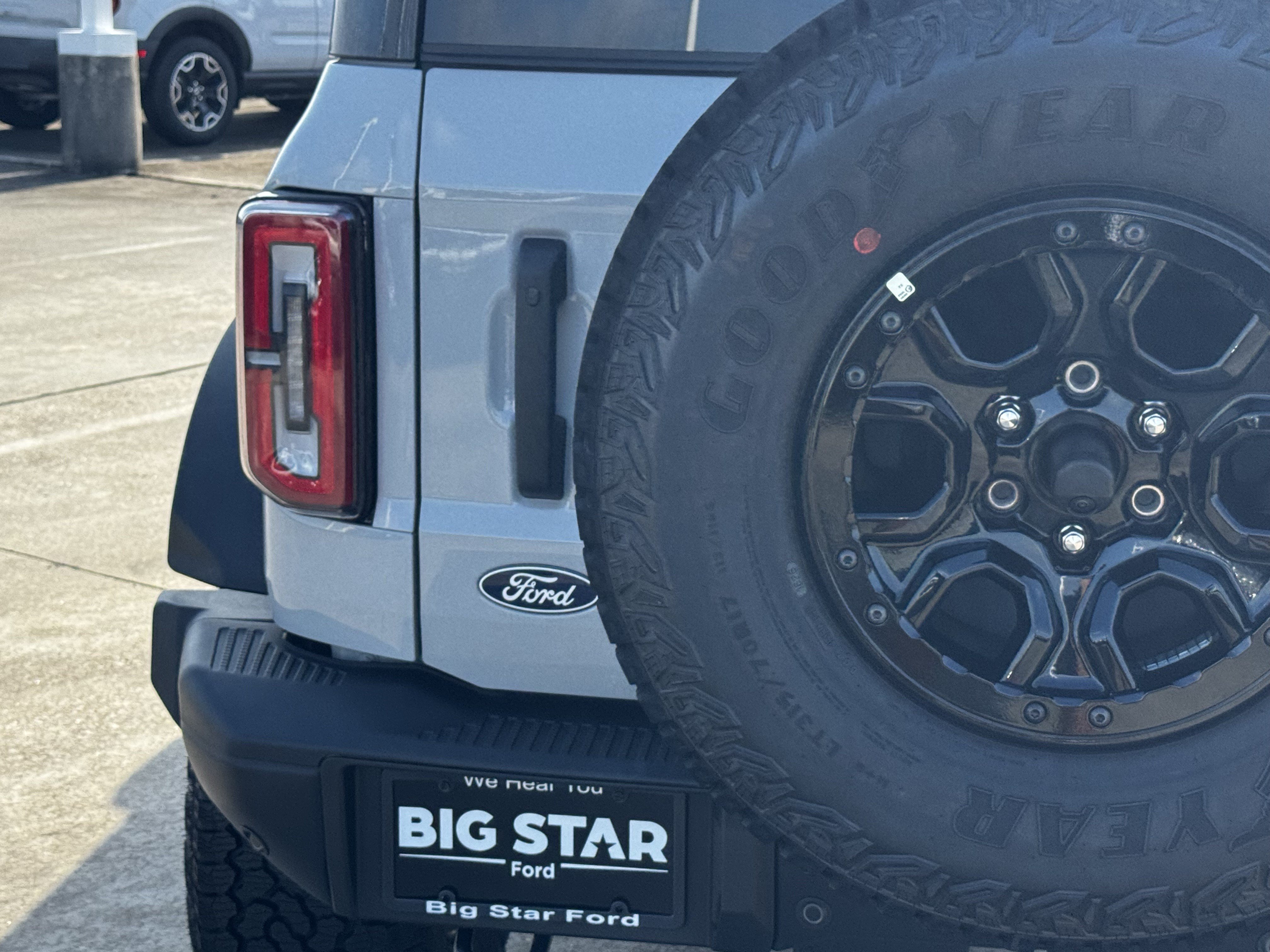 New 2026 Ford Bronco Badlands w/ Sasquatch Package AWD/4WD image 11