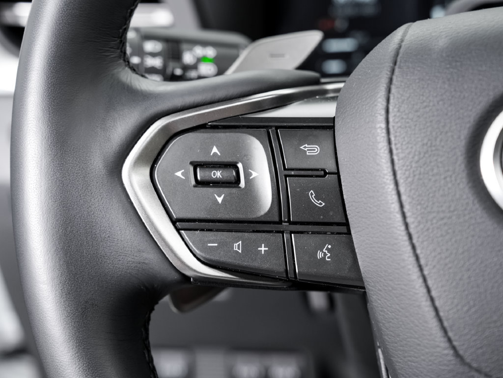Used 2025 Lexus GX 550 AWD/4WD image 13