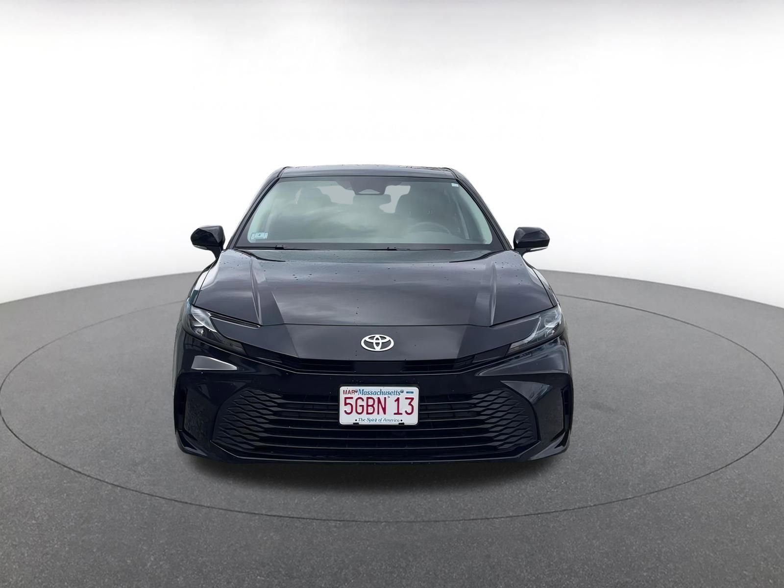 Used 2025 Toyota Camry LE image 4