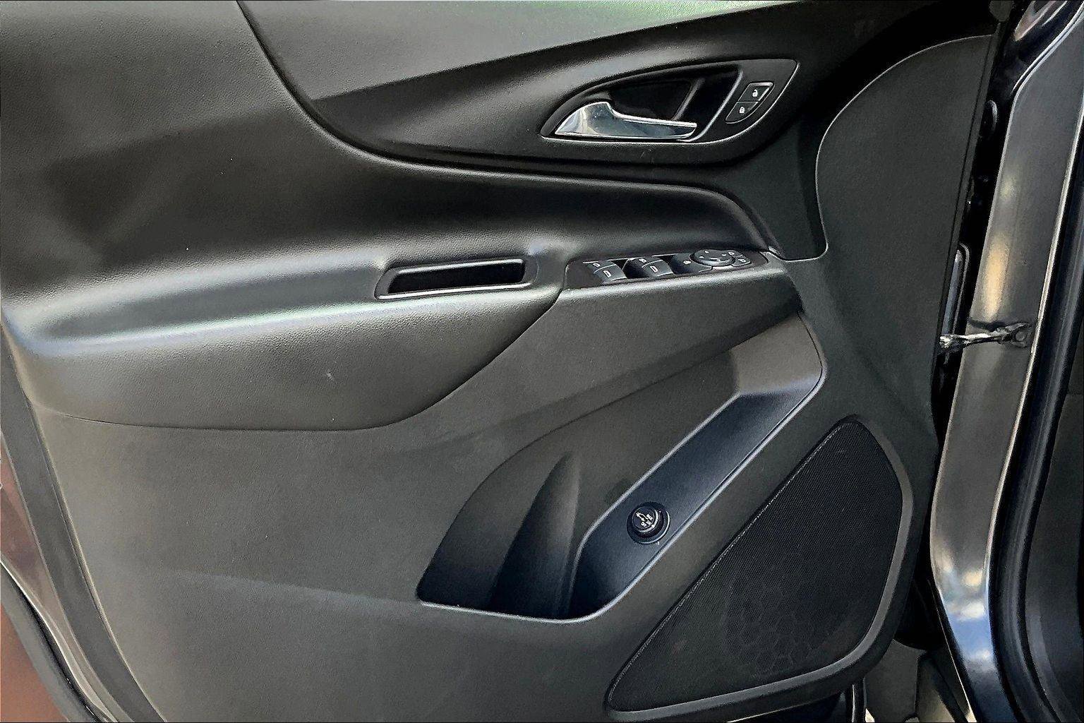 Used 2022 Chevrolet Equinox LT image 19