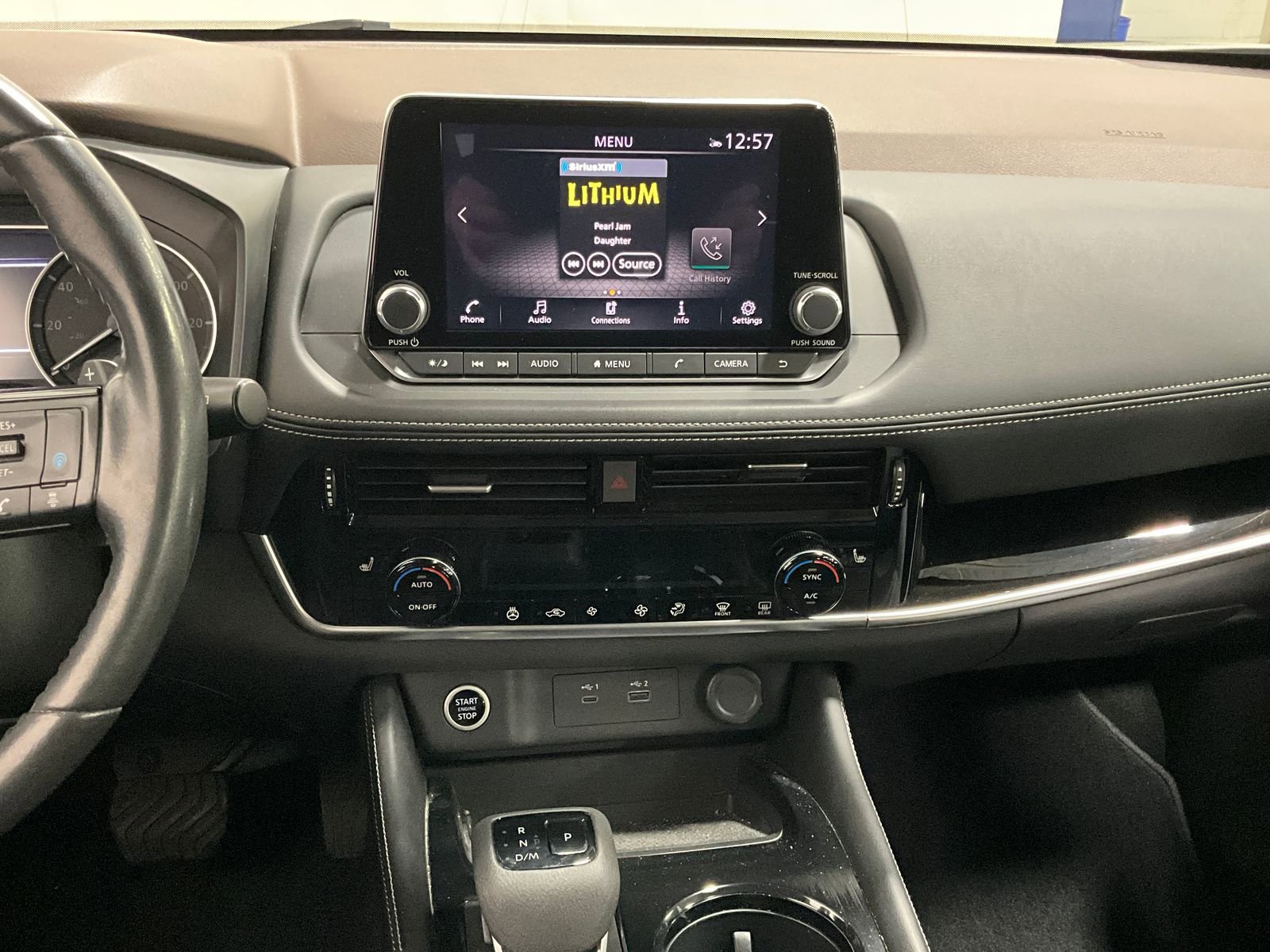 Used 2023 Nissan Rogue SL AWD/4WD image 7