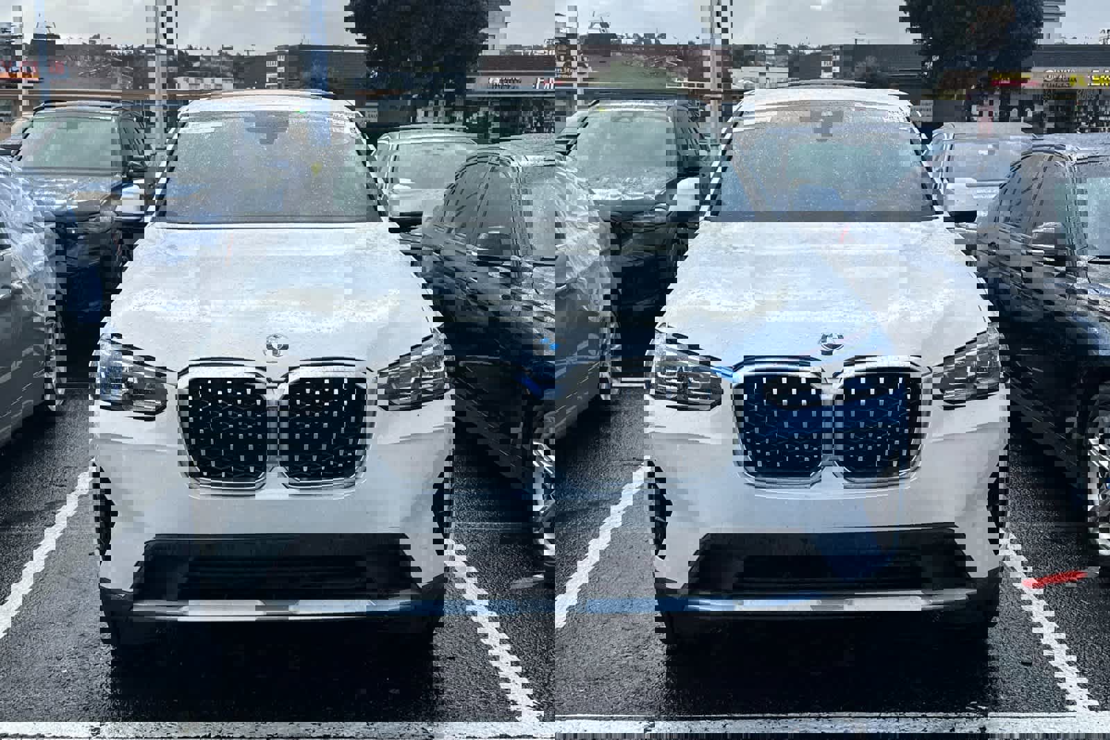 Used 2024 BMW X4 xDrive30i w/ Premium Package image 6