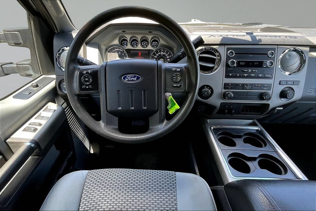 Used 2016 Ford F250 XLT w/ XLT Premium Package AWD/4WD image 12