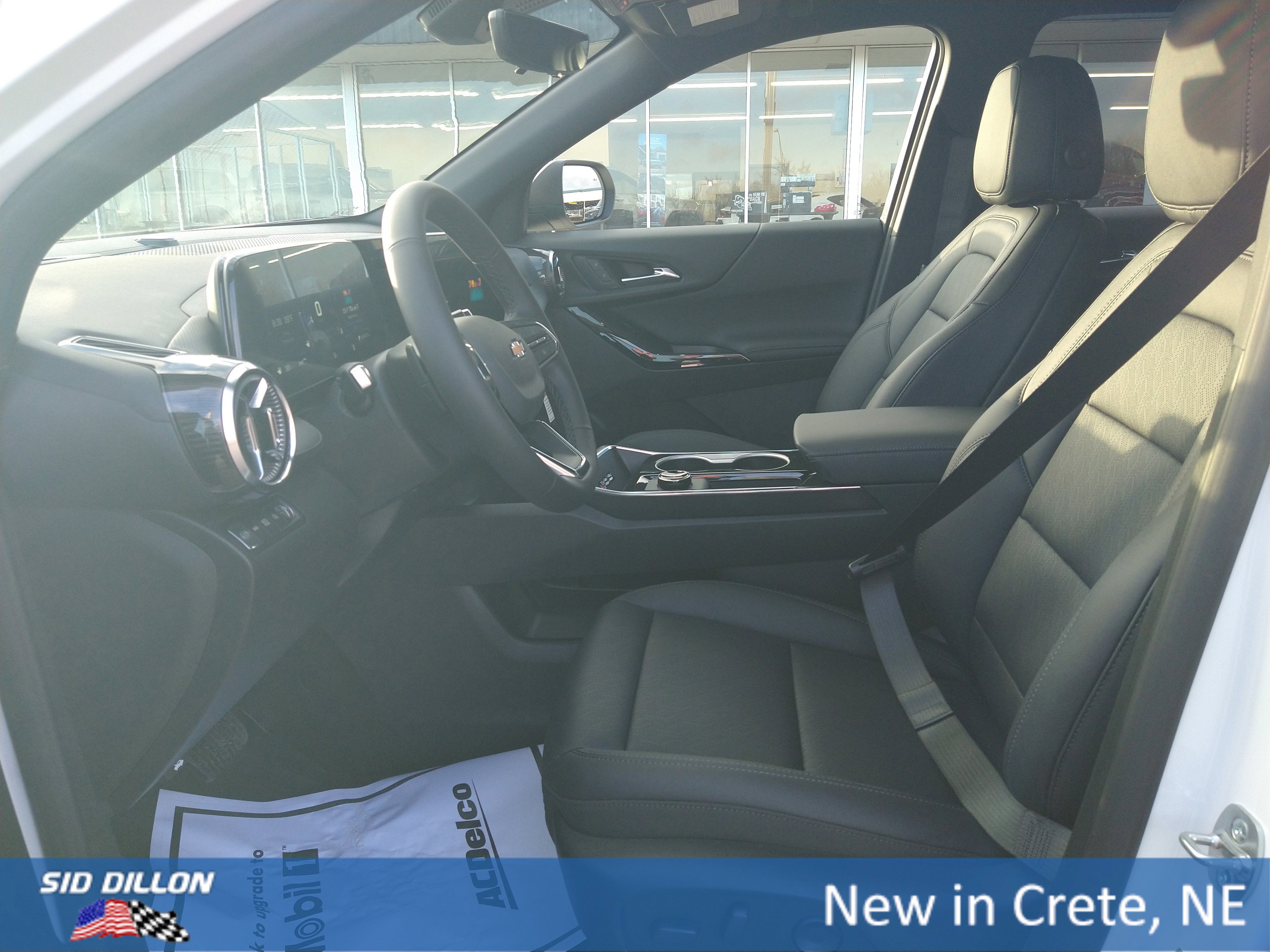 New 2026 Chevrolet Equinox LT image 3