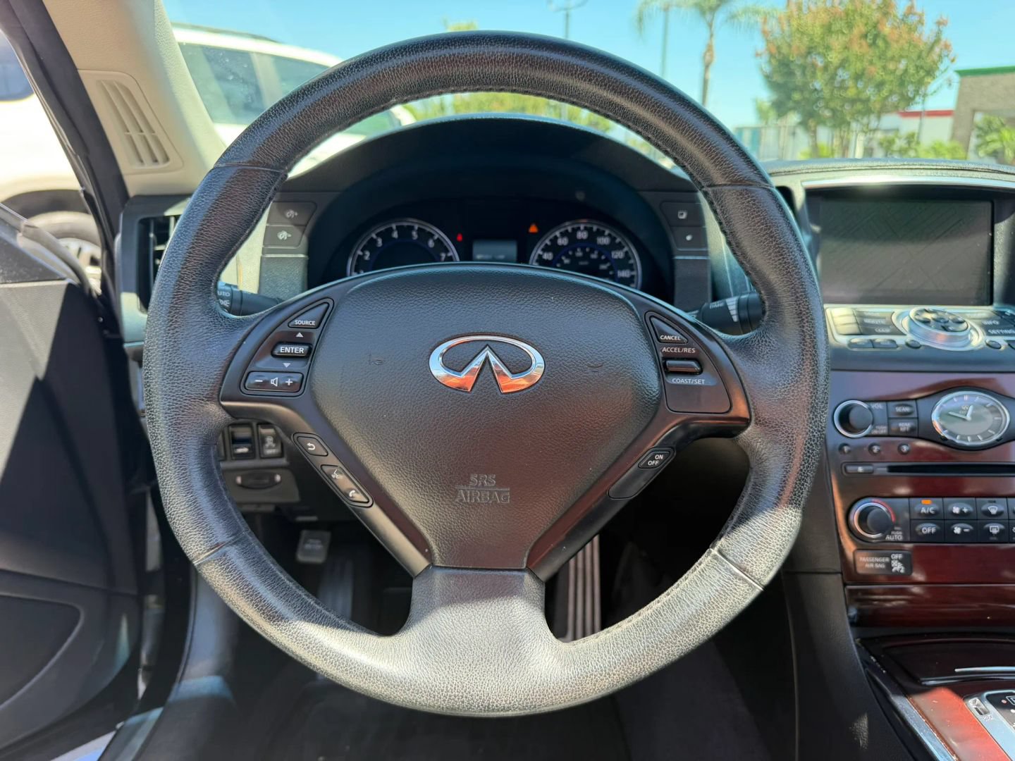 Used 2011 INFINITI G37 Convertible w/ Premium Pkg RWD image 19