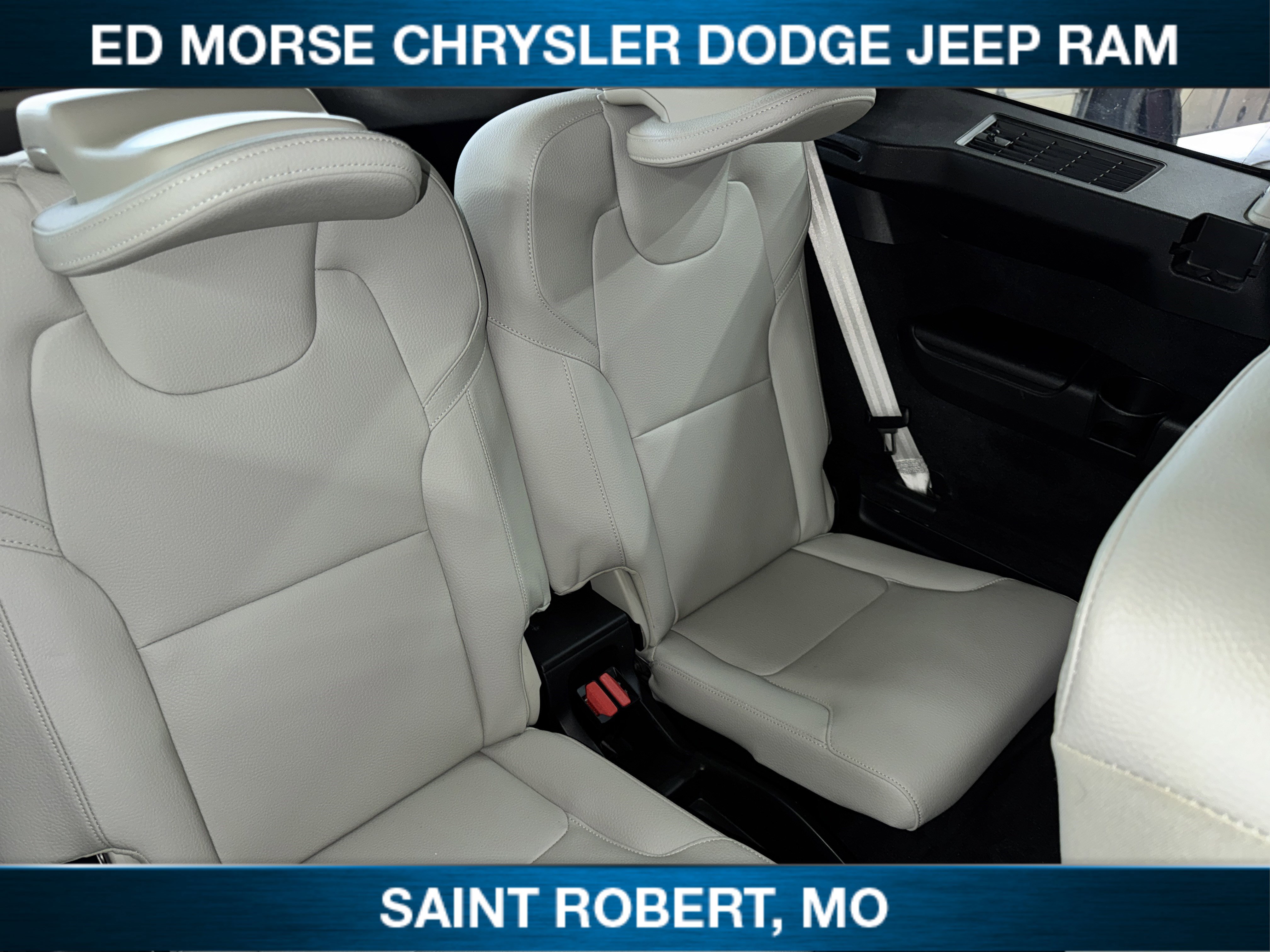 Used 2022 Volvo XC90 T6 Momentum w/ Advanced Package image 31