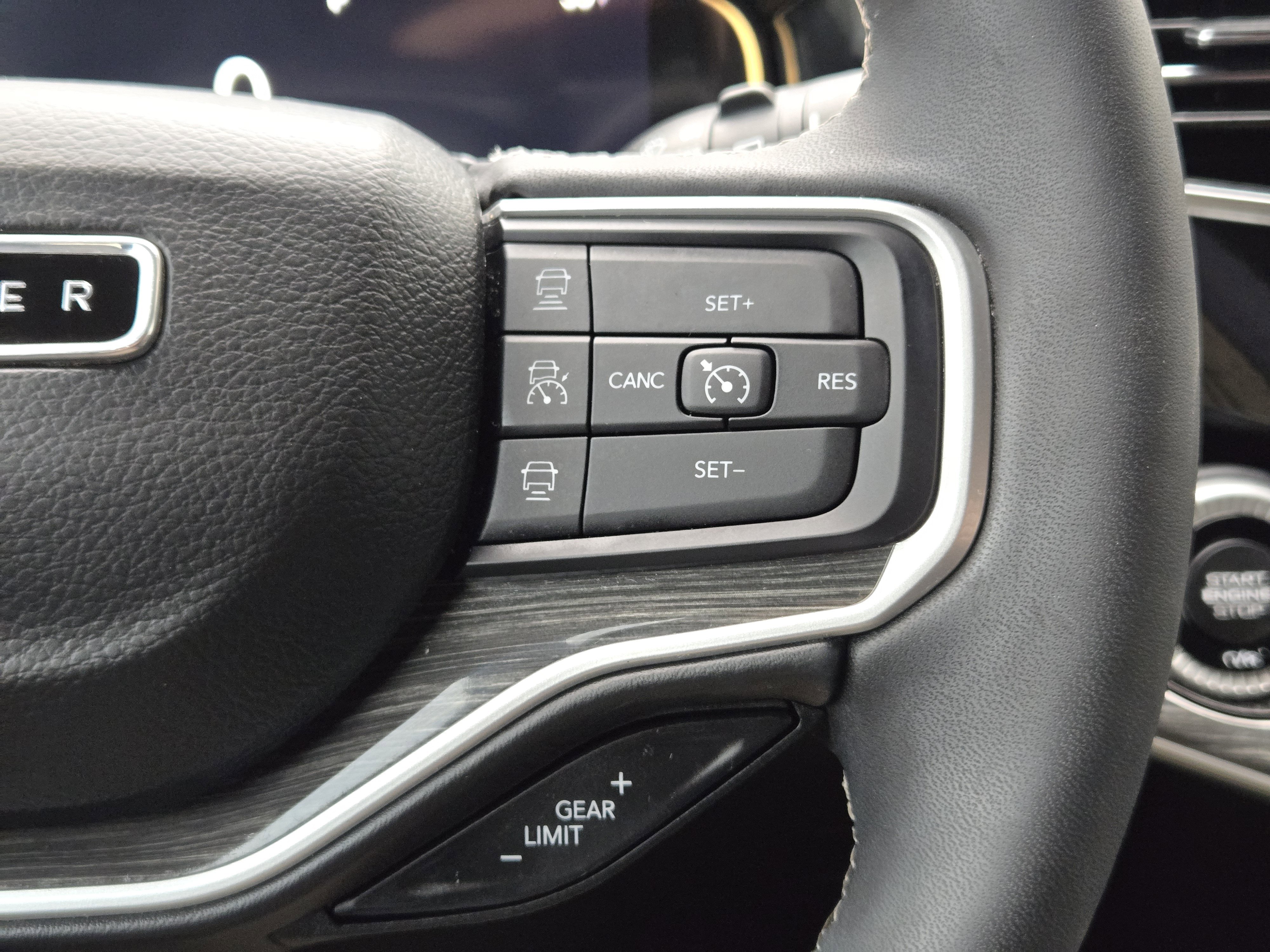 Used 2022 Jeep Wagoneer Series III w/ Convenience Group I image 31