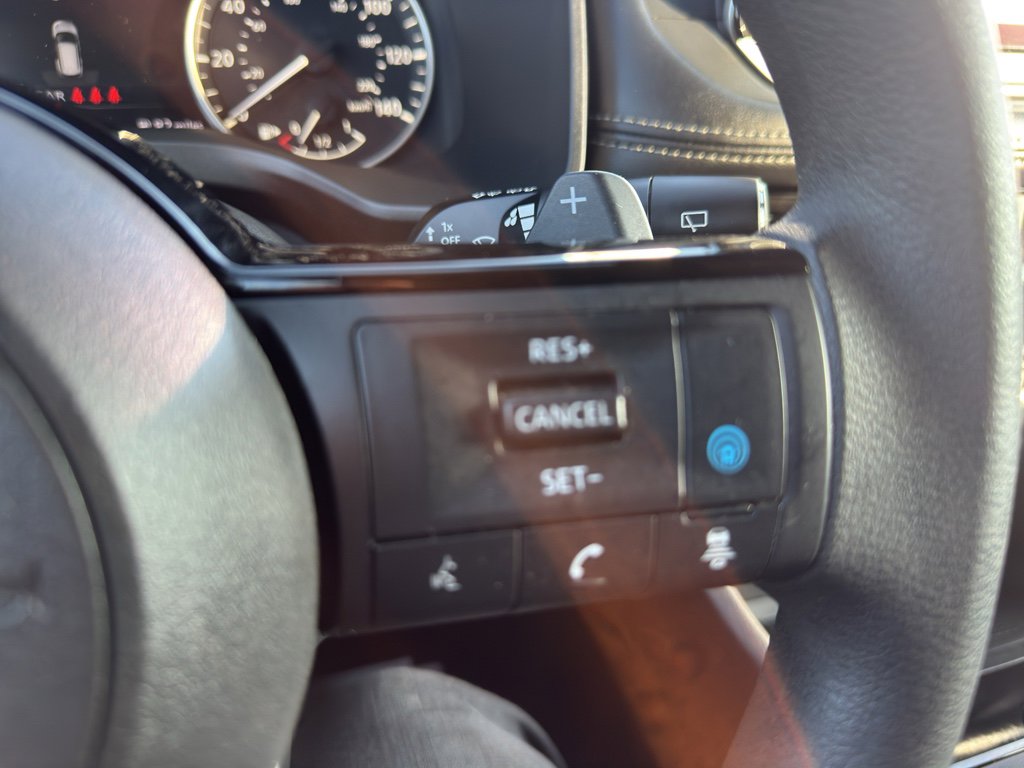 Used 2021 Nissan Rogue SV image 27