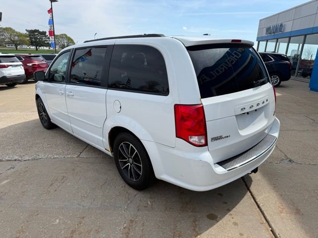 Used 2016 Dodge Grand Caravan R/T FWD image 3