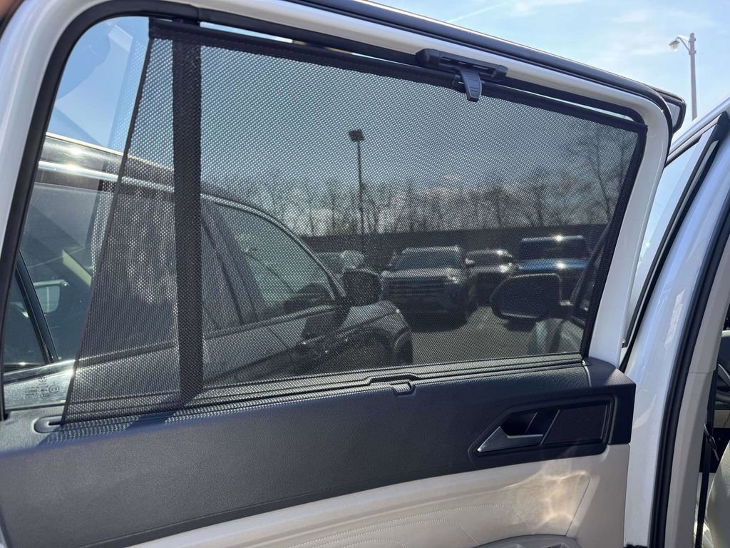 Used 2023 Volkswagen Atlas SE AWD/4WD image 37