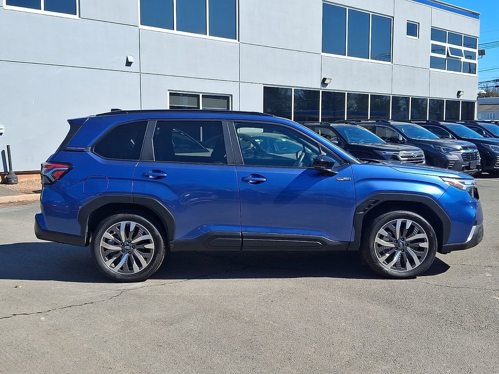 Used 2025 Subaru Forester Touring image 7
