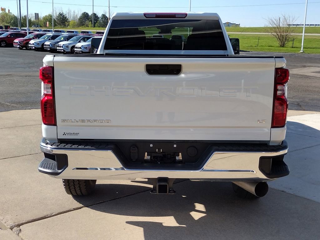 Used 2025 Chevrolet Silverado 2500 LT w/ Convenience Package AWD/4WD image 15