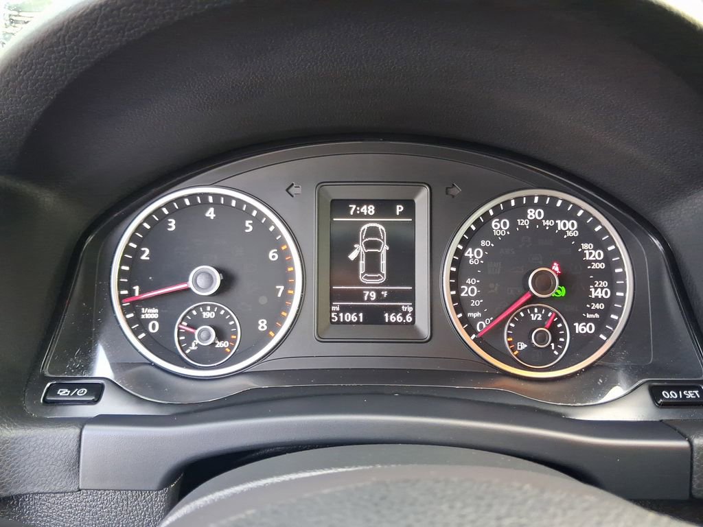 Used 2018 Volkswagen Tiguan Limited w/ Premium Package FWD image 18