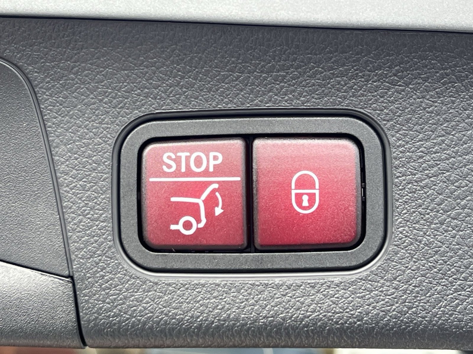 New 2026 Mercedes-Benz GLA 250 4MATIC image 25