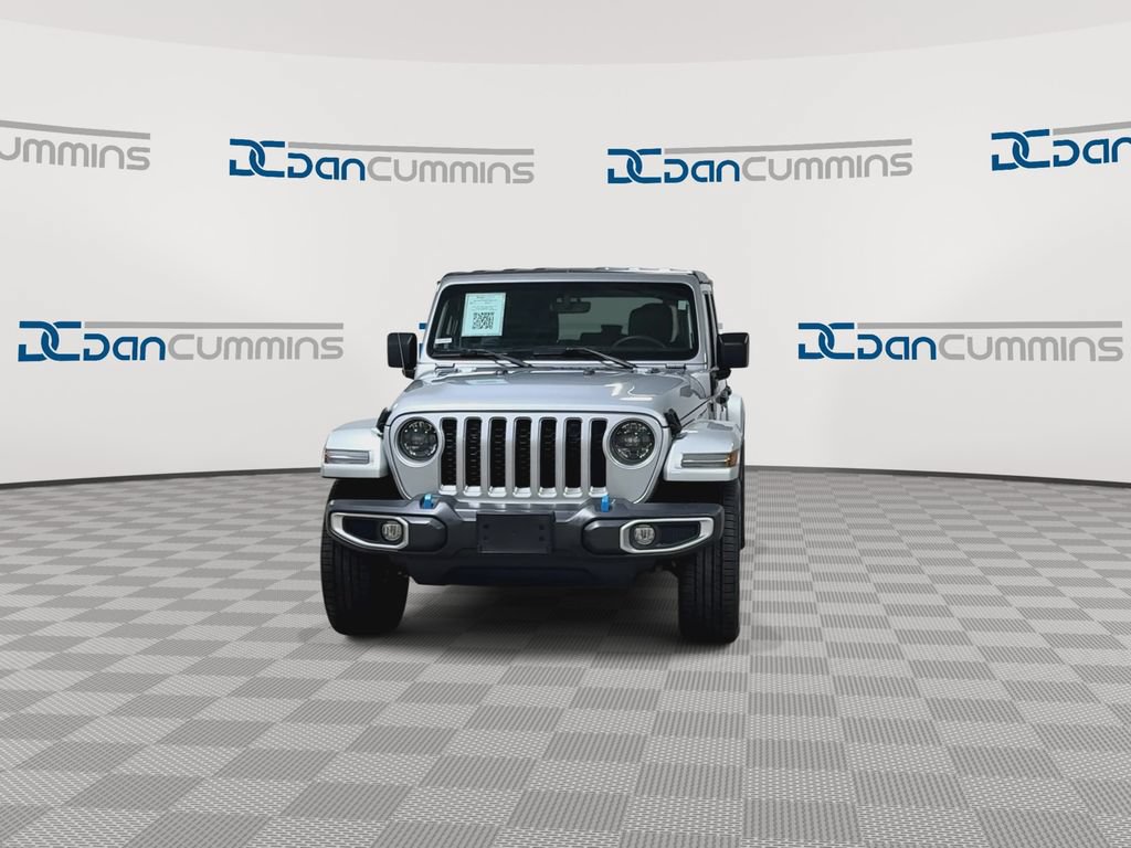 Used 2023 Jeep Wrangler Unlimited Sahara AWD/4WD image 4