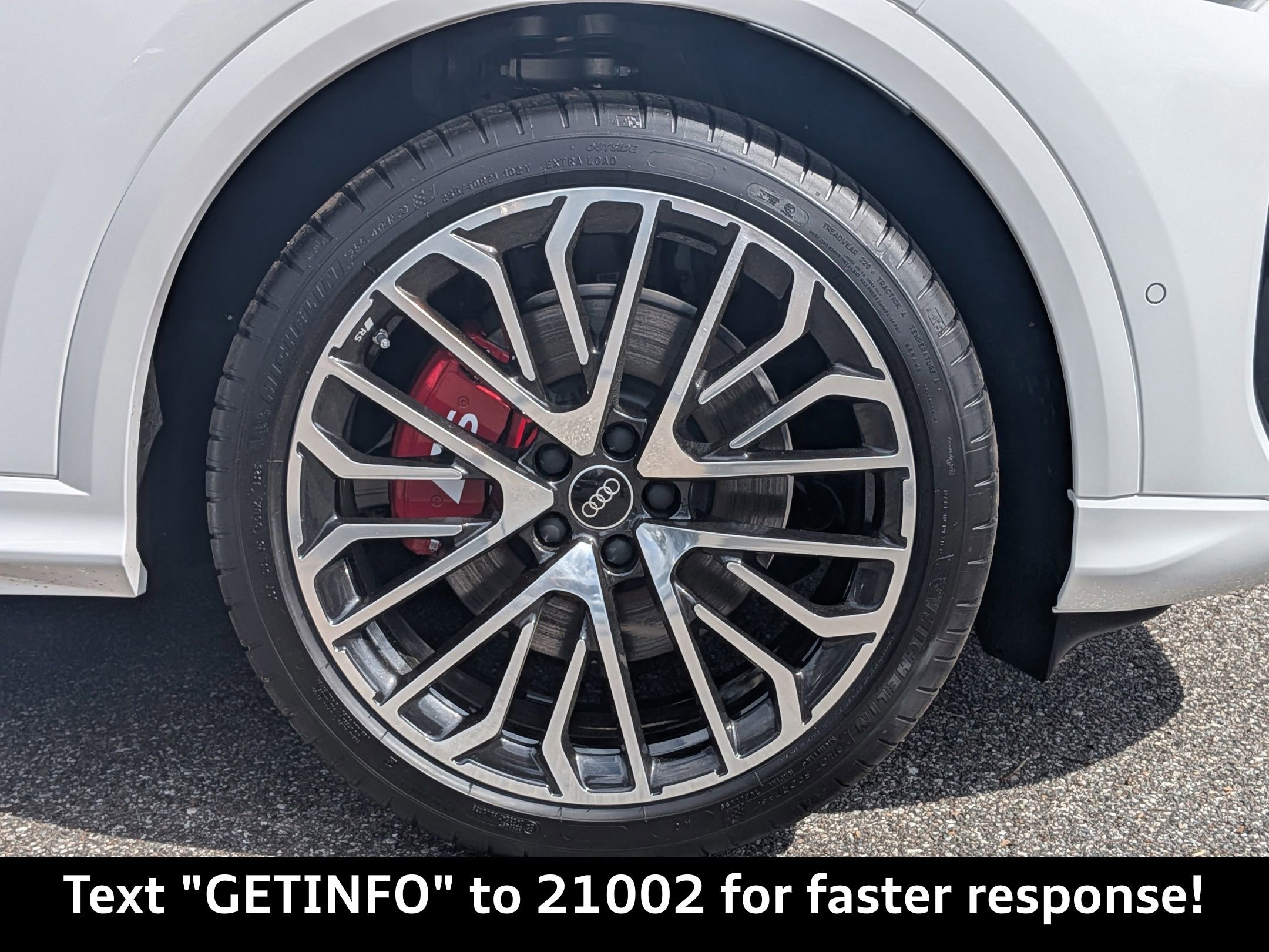 New 2025 Audi SQ5 Prestige image 12