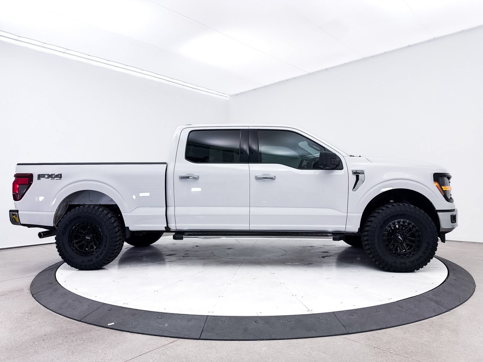 Used 2024 Ford F150 XLT w/ FX4 Off-Road Package AWD/4WD image 34