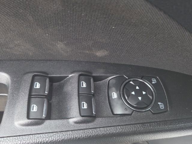 Used 2019 Ford Fusion SE image 19