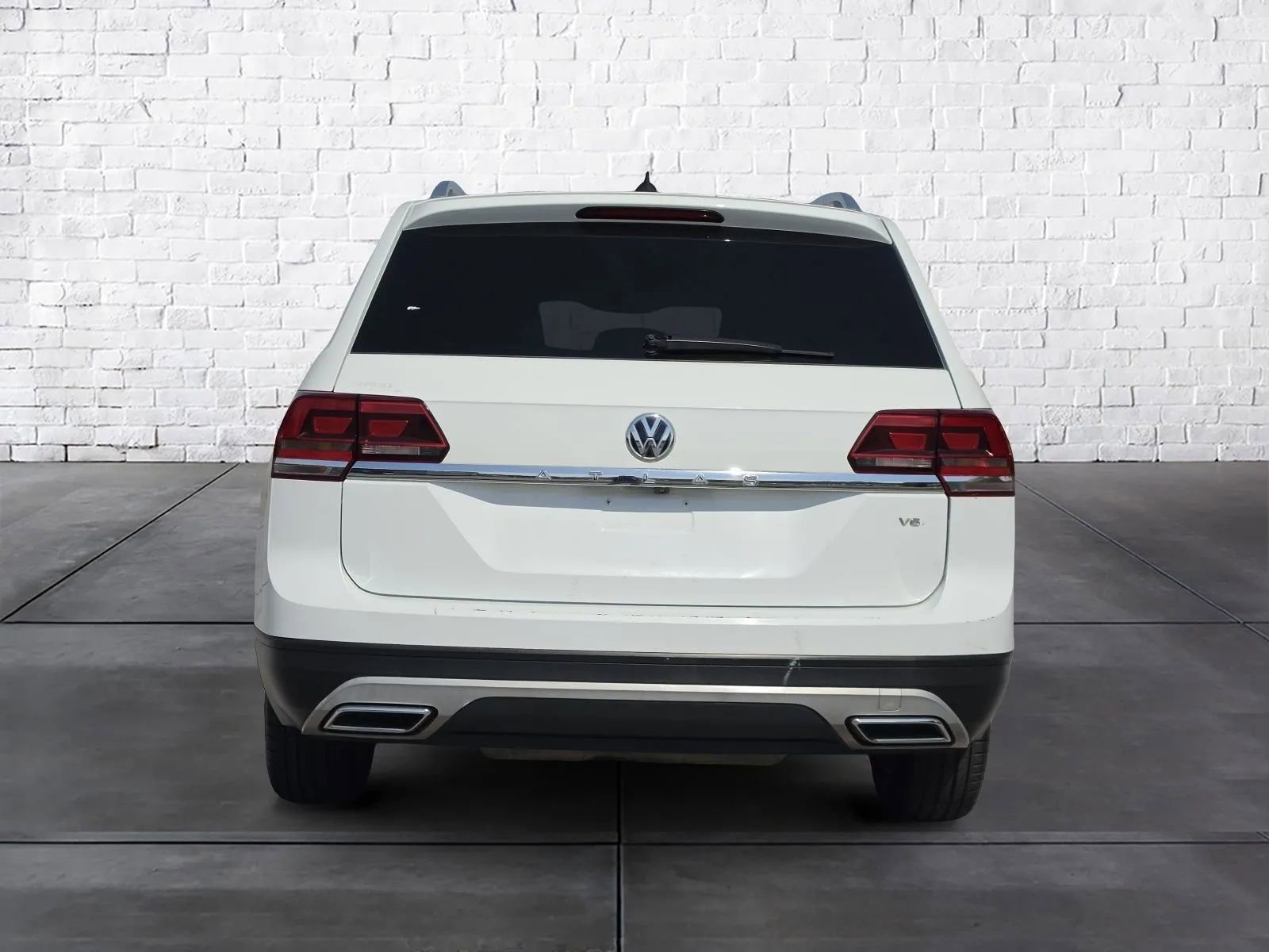 Used 2018 Volkswagen Atlas Launch Edition FWD image 4