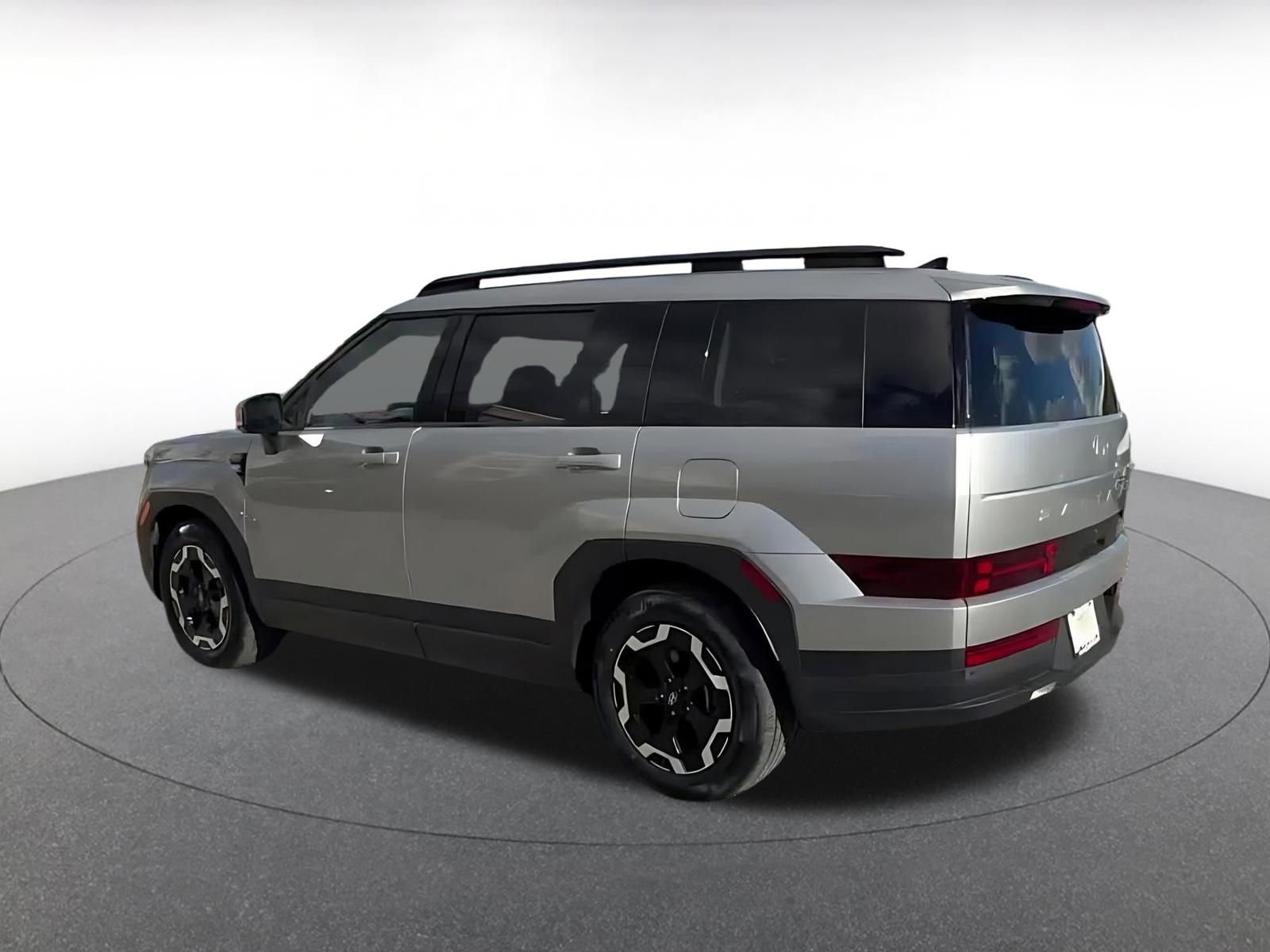 Used 2025 Hyundai Santa Fe SEL image 10