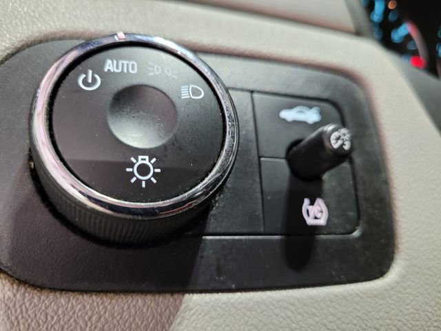 Used 2008 Chevrolet Impala LT w/ Luxury Edition Package image 34