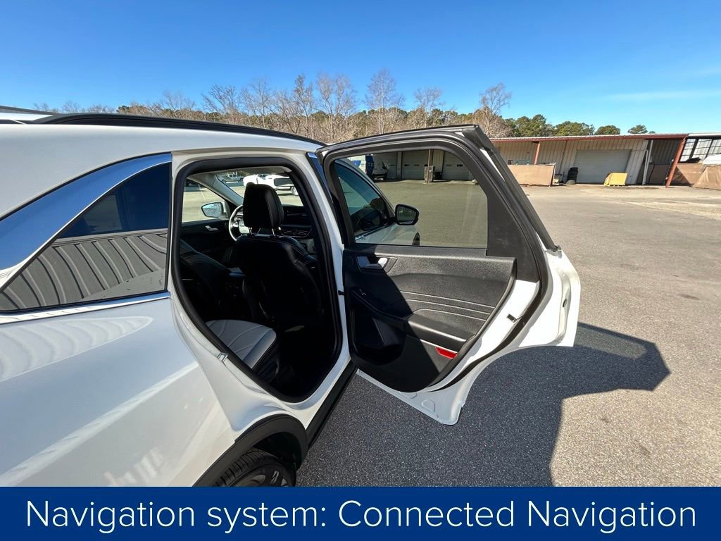 Used 2025 Ford Escape Platinum w/ Premium Technology Package image 21