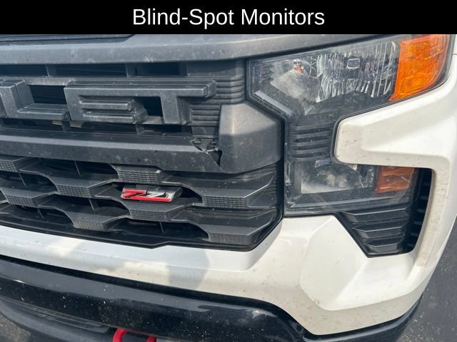 Used 2022 Chevrolet Silverado 1500 Custom Trail Boss AWD/4WD image 3