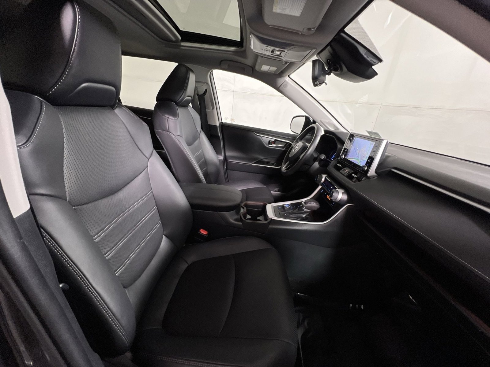 Used 2021 Toyota RAV4 Limited w/ Limited Grade Weather Package image 27