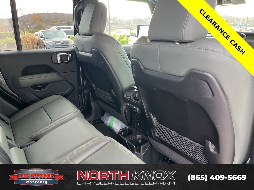 New 2026 Jeep Gladiator Mojave image 25