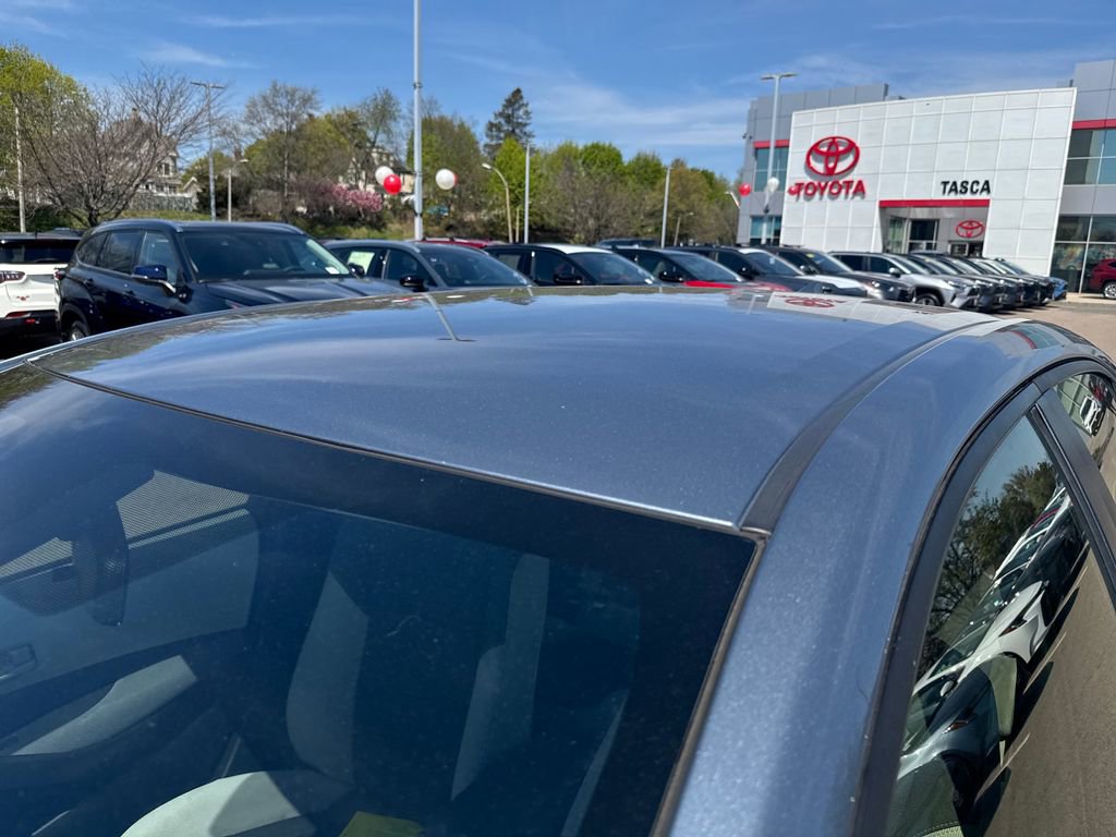 Used 2023 Toyota Corolla LE w/ Carpet Mat Package (TMS) FWD image 43