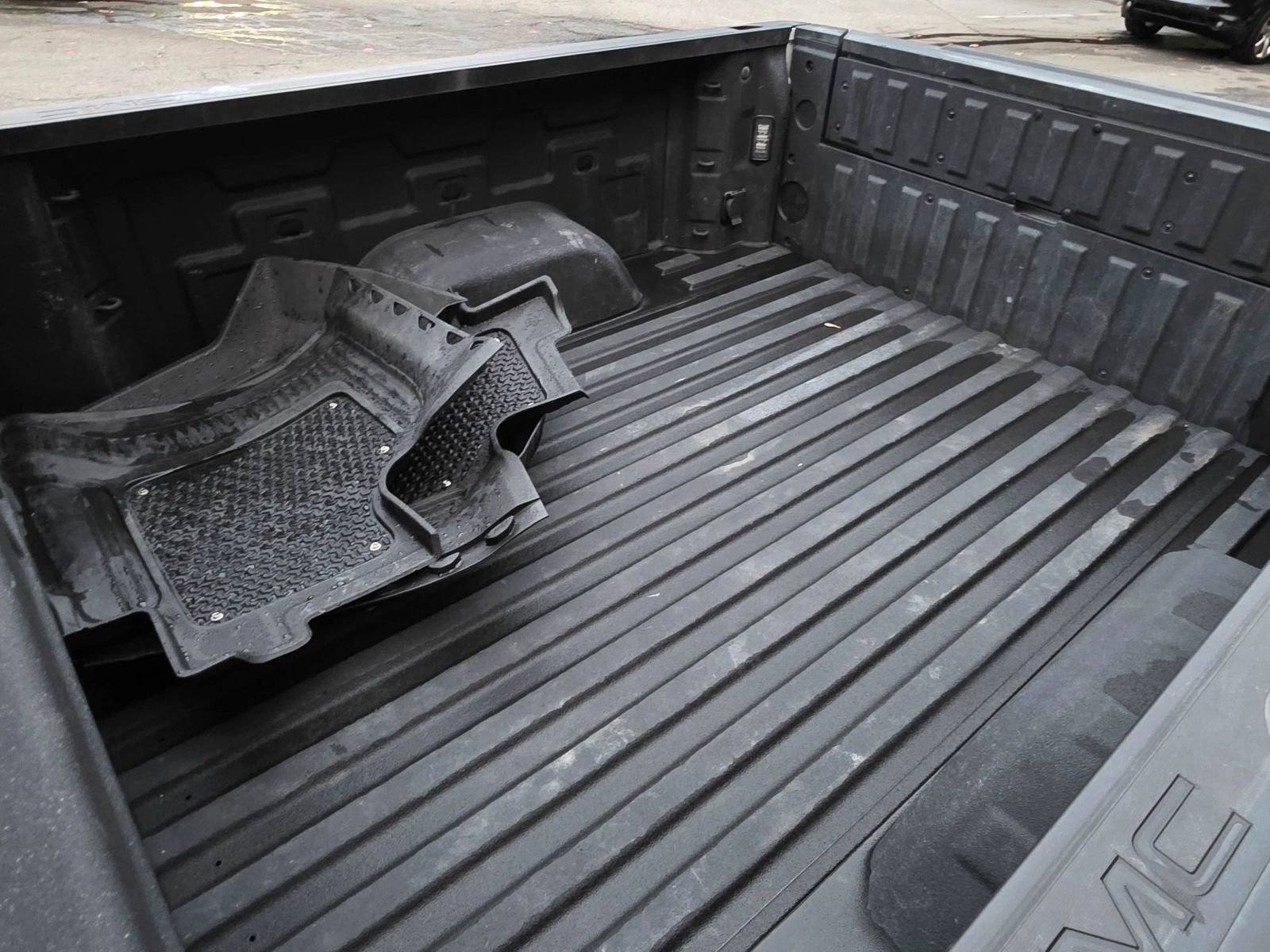 Used 2023 GMC Sierra 1500 AT4 AWD/4WD image 32