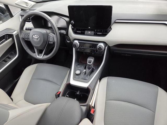 Used 2024 Toyota RAV4 Limited AWD/4WD image 24