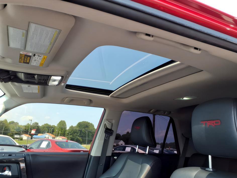 Used 2022 Toyota 4Runner TRD Off-Road Premium w/ Moonroof Package AWD/4WD image 14