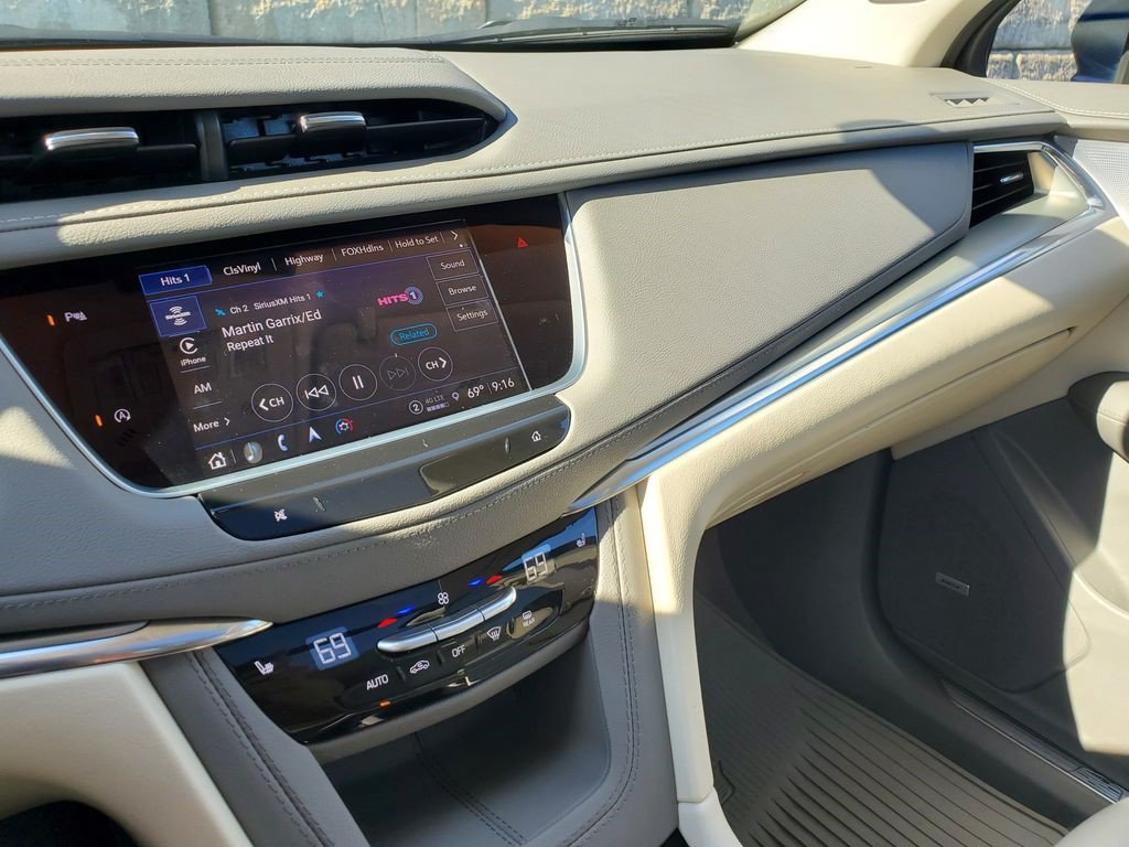 Certified 2023 Cadillac XT5 Premium Luxury AWD/4WD image 25