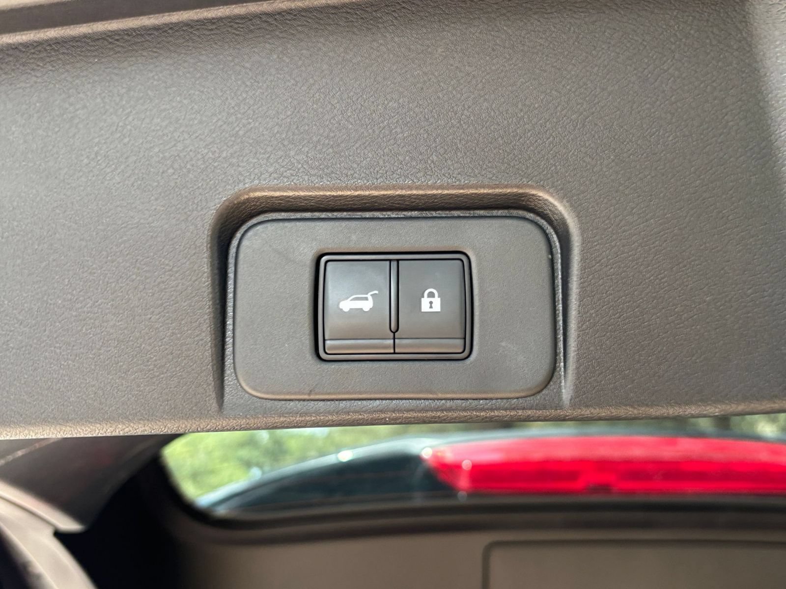 Used 2026 Nissan Rogue SL FWD image 20