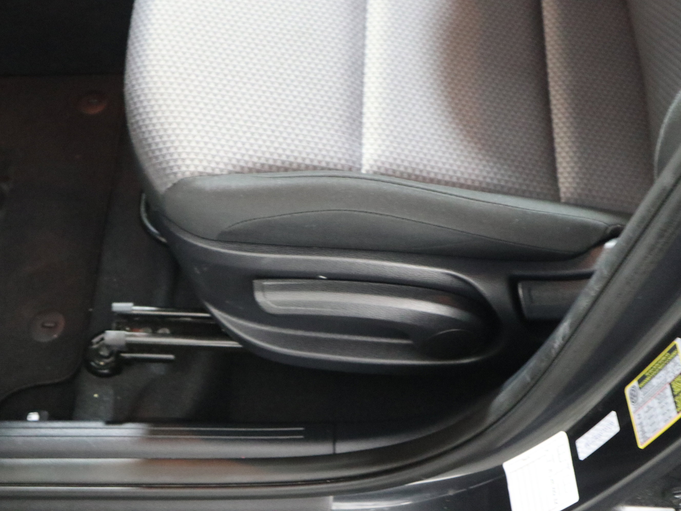Used 2025 Kia Soul LX w/ LX Technology Package FWD image 21