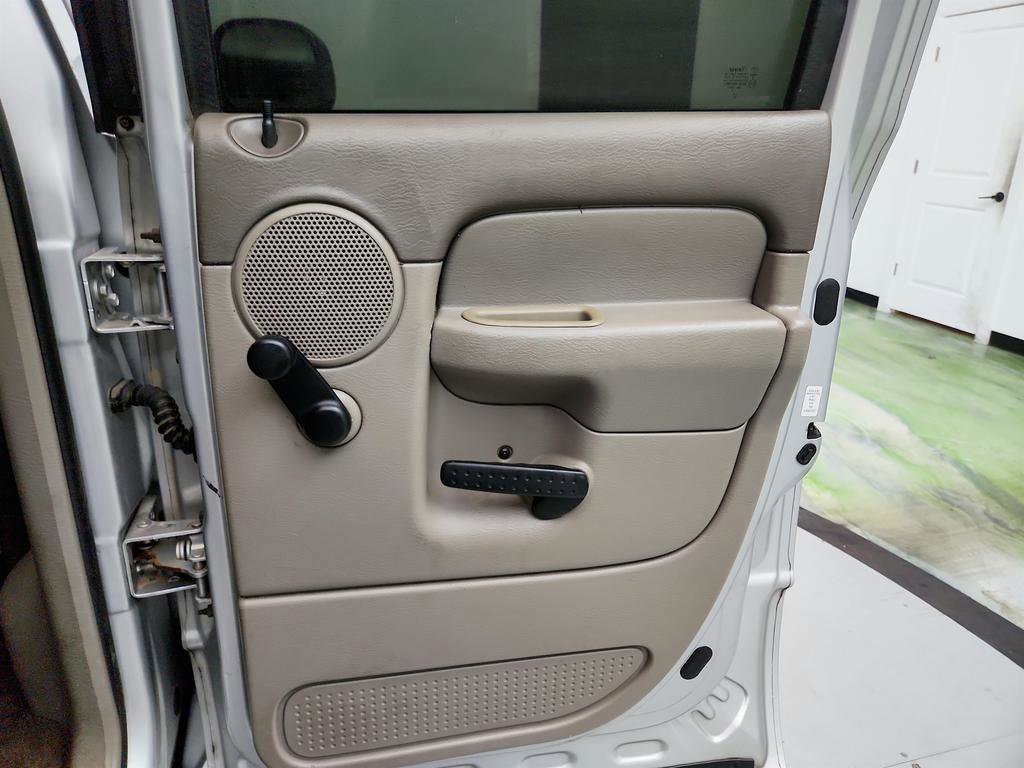 Used 2004 Dodge Ram 1500 Truck ST RWD image 26