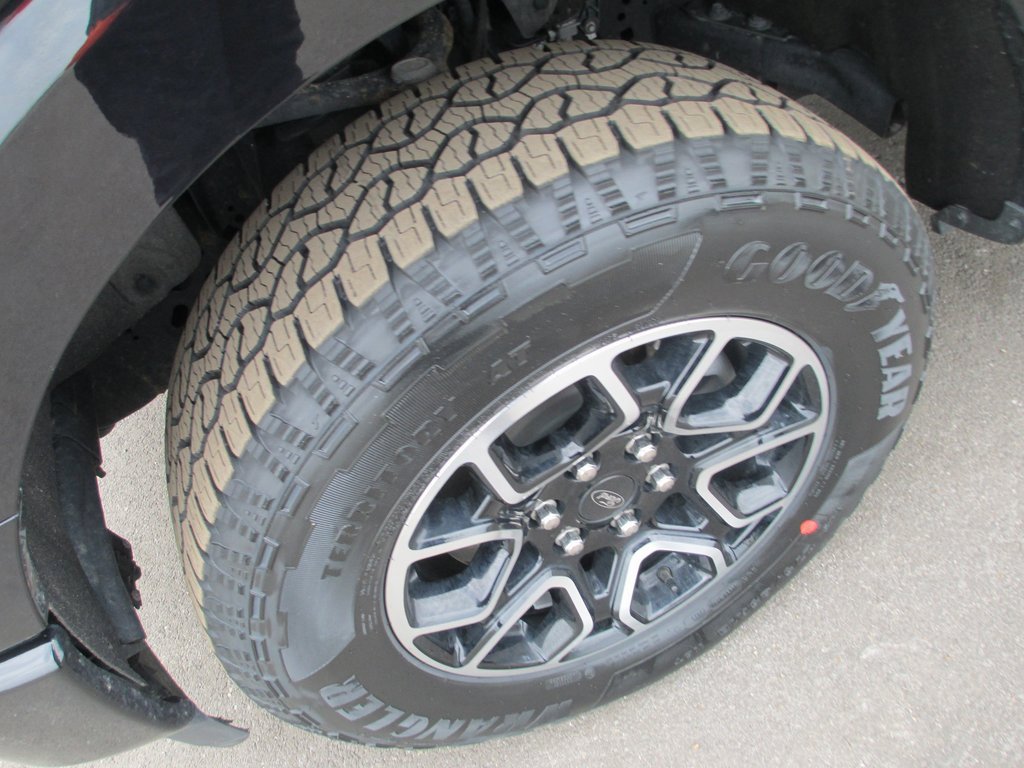 Used 2022 Ford F150 XLT w/ Equipment Group 302A High image 11