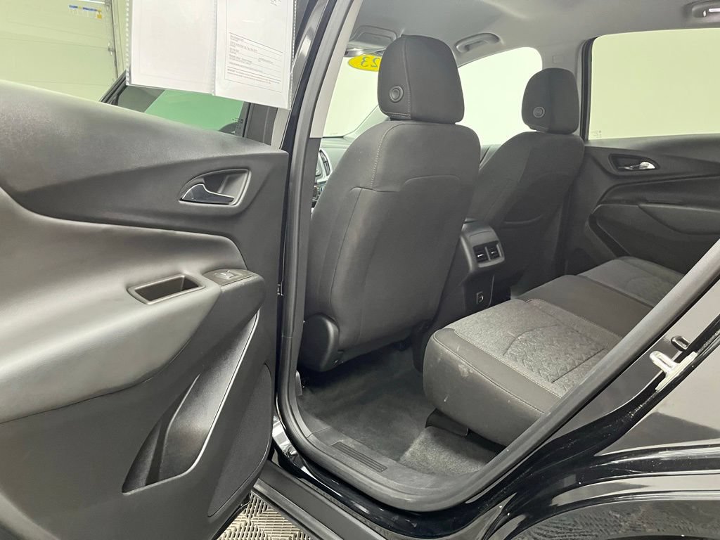 Used 2023 Chevrolet Equinox LT AWD/4WD image 36