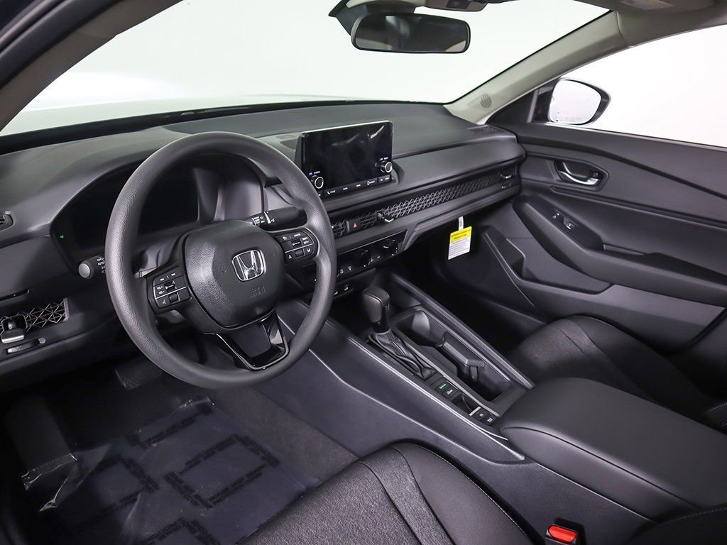 Certified 2025 Honda Accord SE image 16