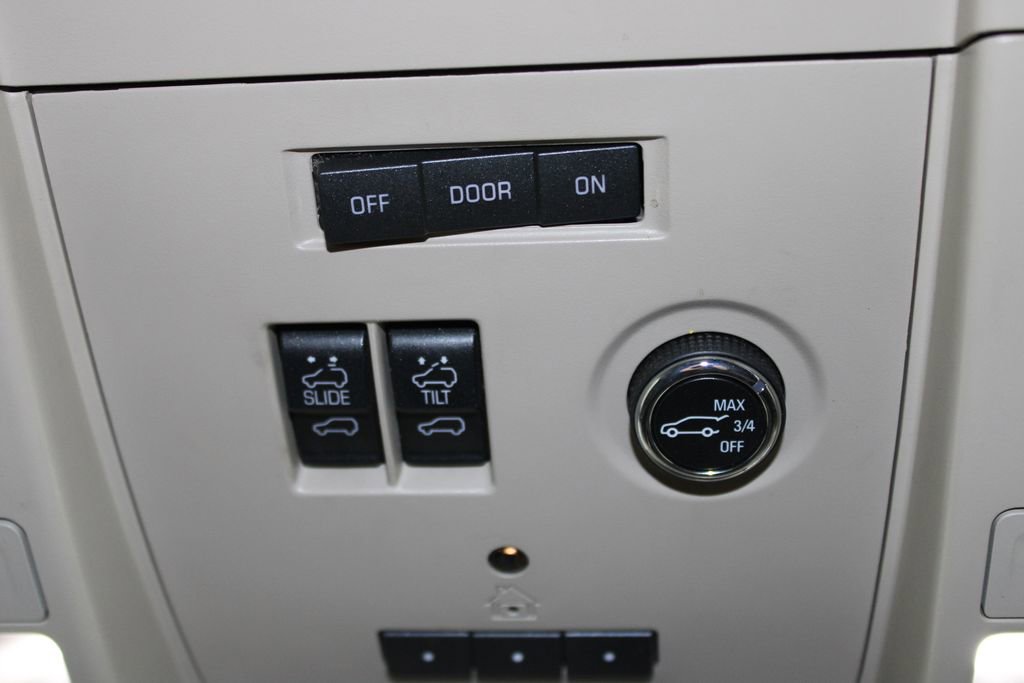 Used 2016 GMC Yukon Denali w/ Open Road Package image 58