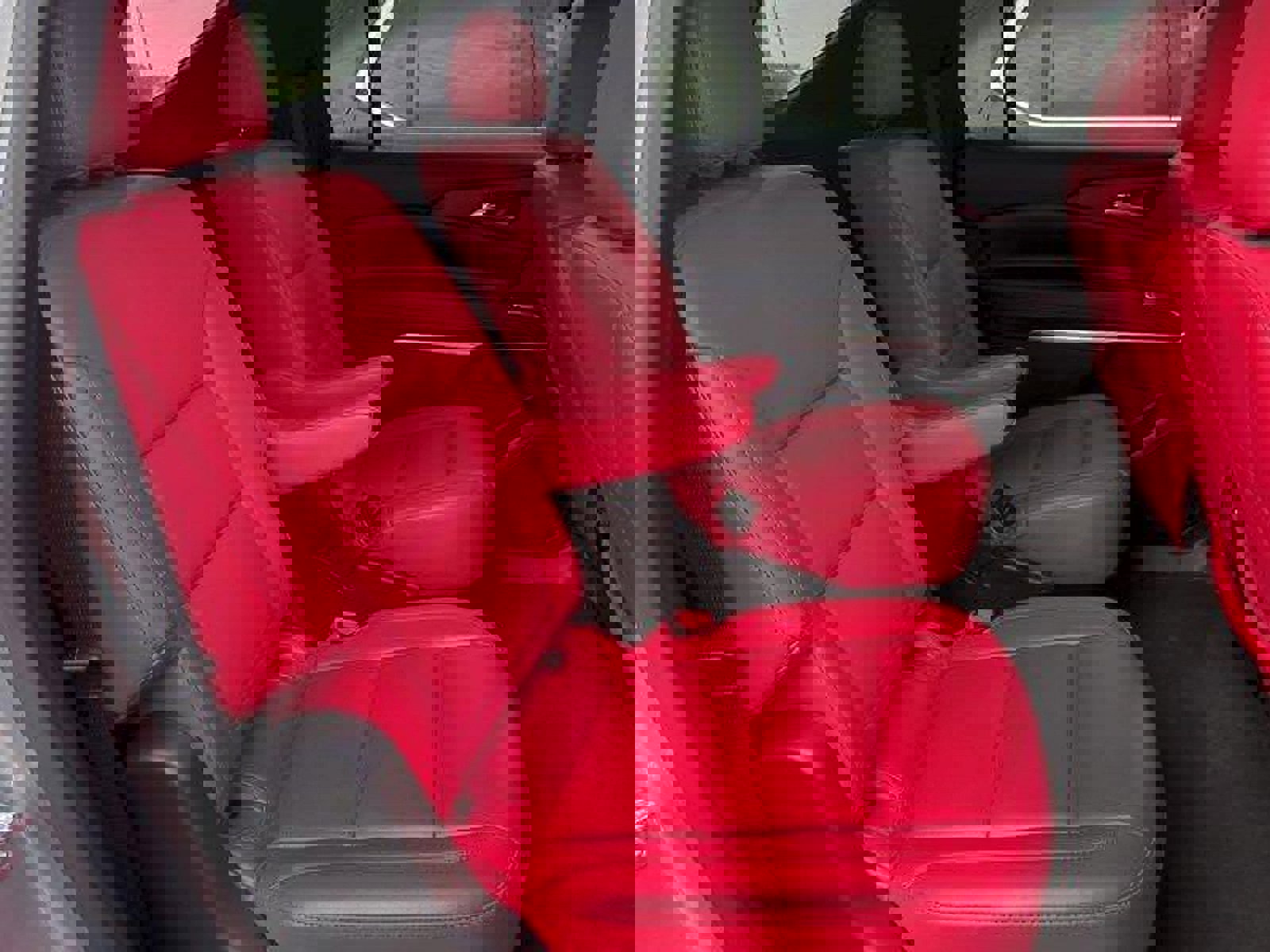 Used 2025 Chevrolet Traverse LT w/ Midnight/Sport Edition FWD image 25