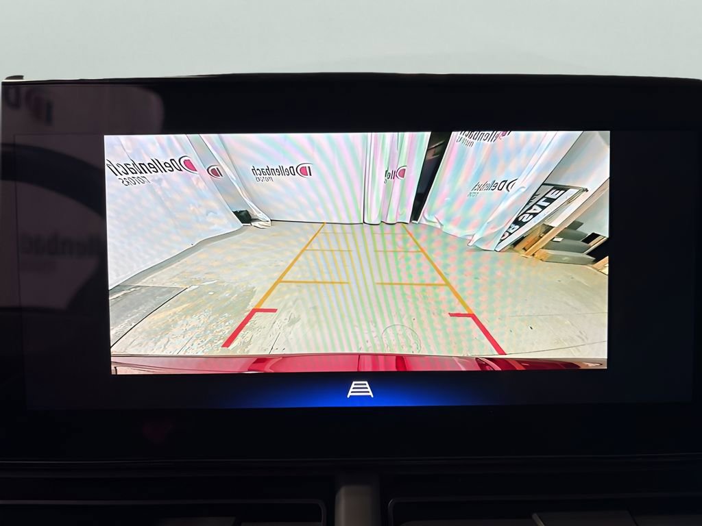 Used 2024 Chevrolet Trax RS w/ Driver Confidence Package image 15